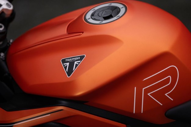 2025 Triumph Street Triple 765 R