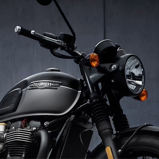 2025 Triumph Bonneville T120 Black